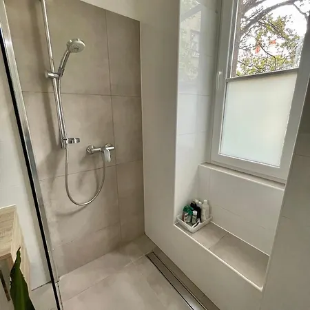 Feels Like Γκρατς